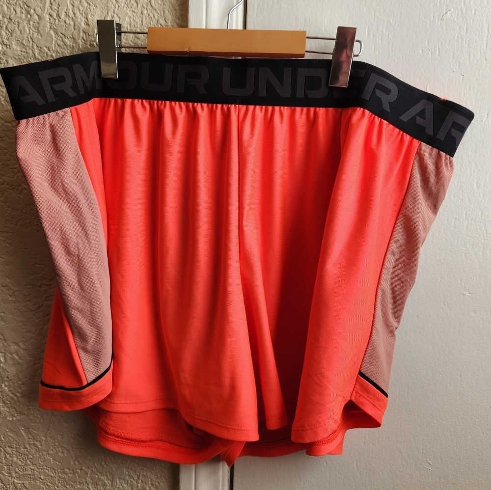 Under Armour- Bright Loose Fit Shorts
